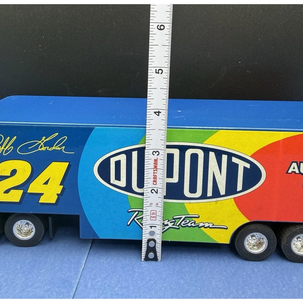 Racing Champions 1993 1:43‎ NASCAR Team Transporter Jeff Gordon Dupont Diecast